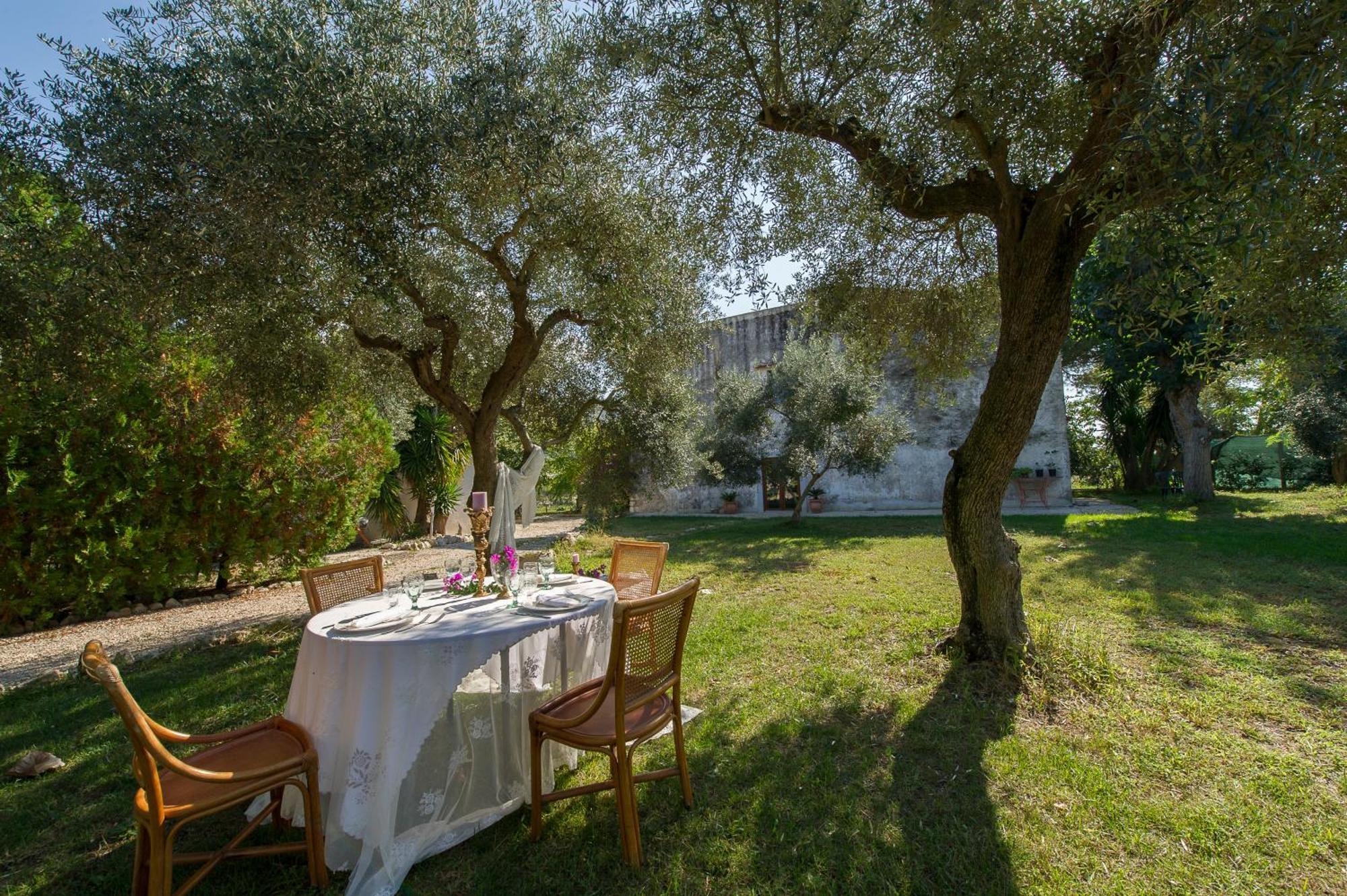 Agriturismo Masseria Pozzo 斯佩隆加 外观 照片