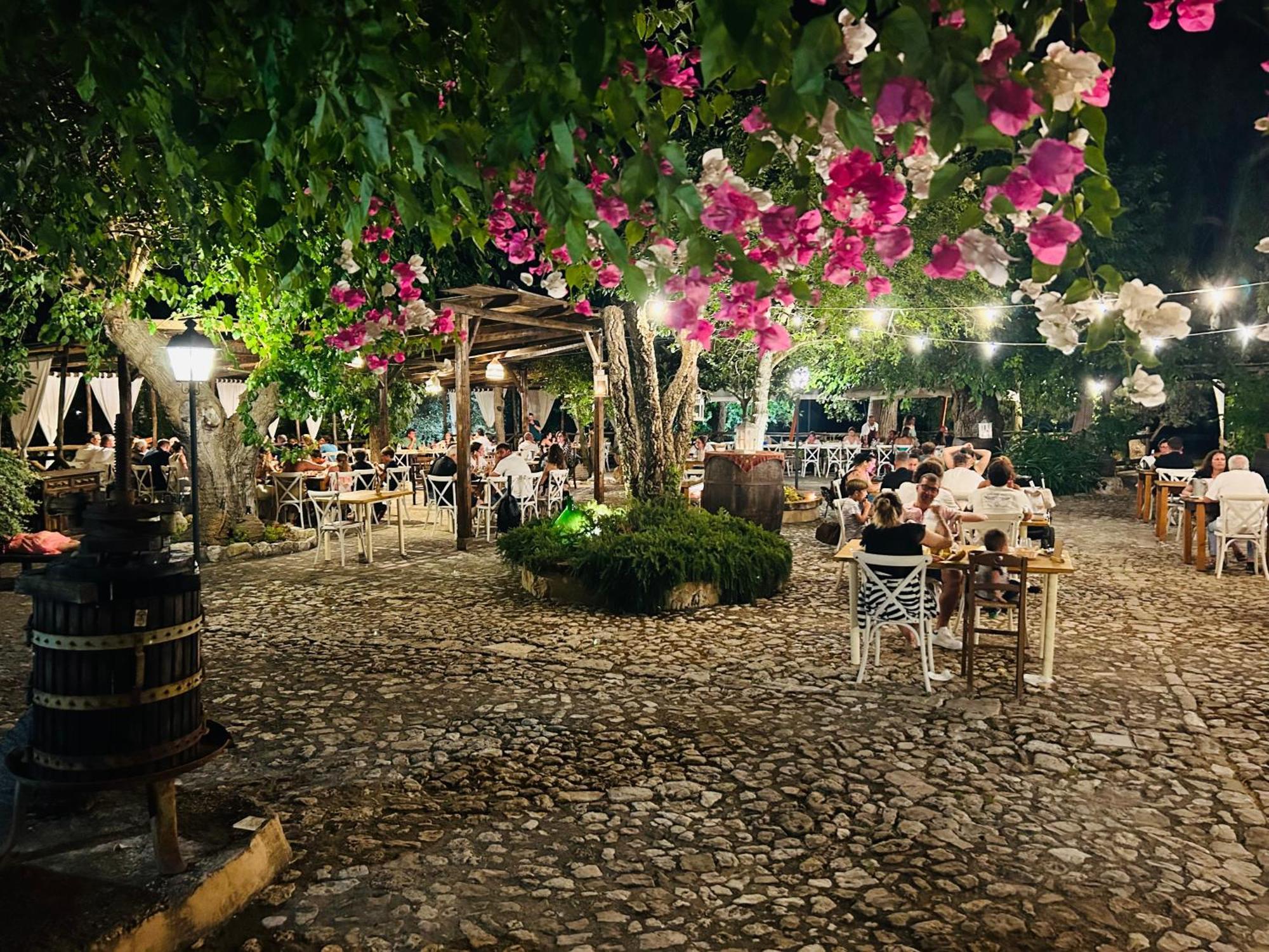 Agriturismo Masseria Pozzo 斯佩隆加 外观 照片